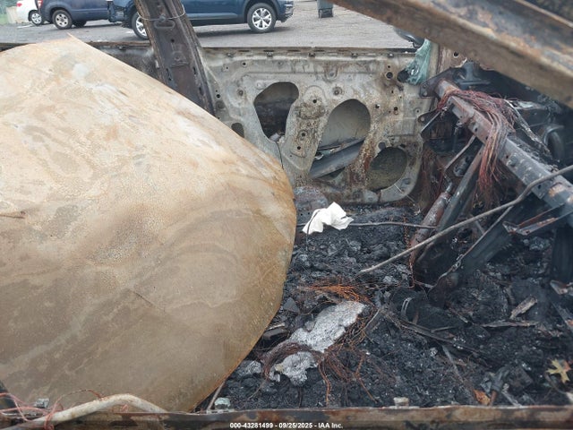 2019 CADILLAC XT5 1GYKNDRS6KZ144022 Photo 4