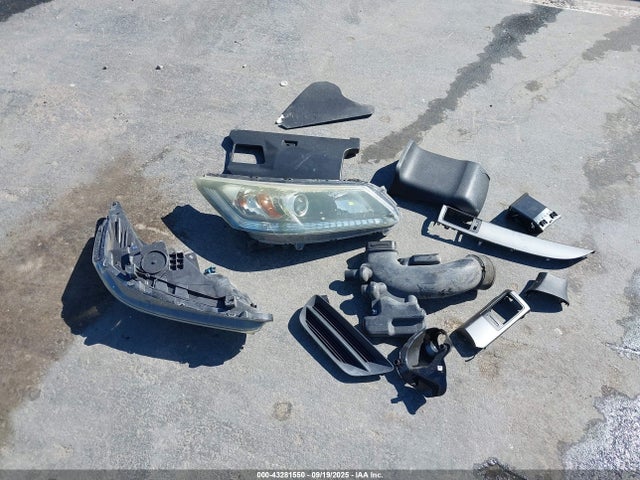 Honda k24w1 2015 1HGCR2F37FA259301 Image 12