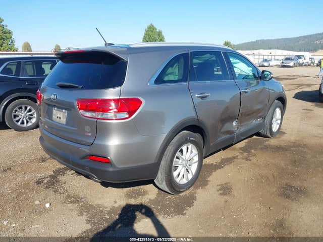 5XYPGDA31HG286330 KIA 2017