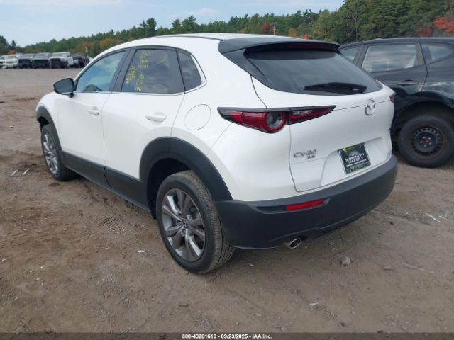 2022 MAZDA CX-30 3MVDMBBL8NM454783 Photo 2