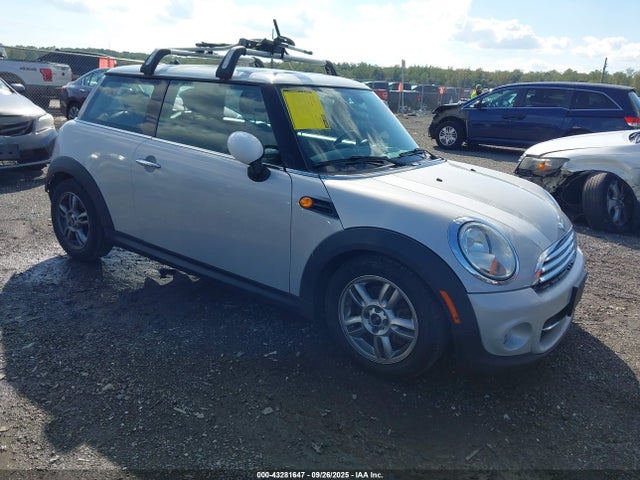 2013 MINI HARDTOP WMWSU3C59DT678320 Photo 0