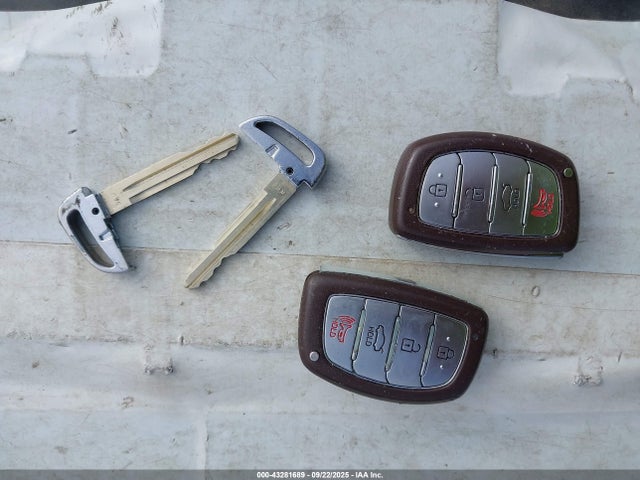 KMHD84LFXHU362905 Hyundai Elantra