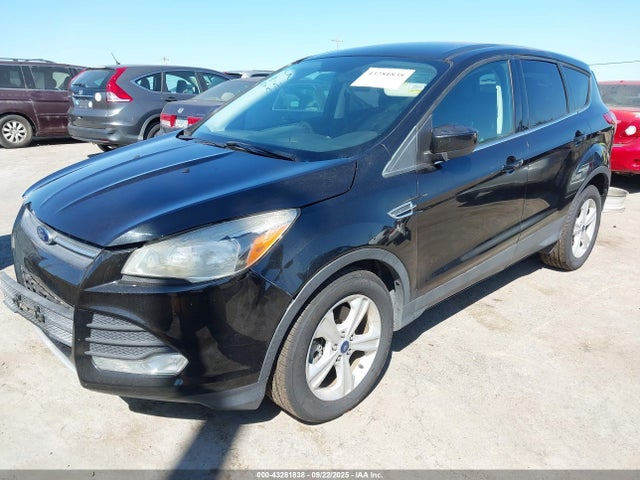 Ford Escape 2015 1FMCU0G98FUB08692 Image 2