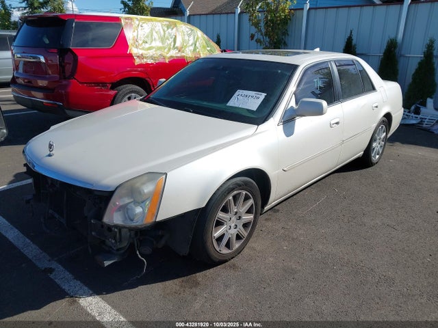 2011 CADILLAC DTS 1G6KH5E67BU148222 Photo 1