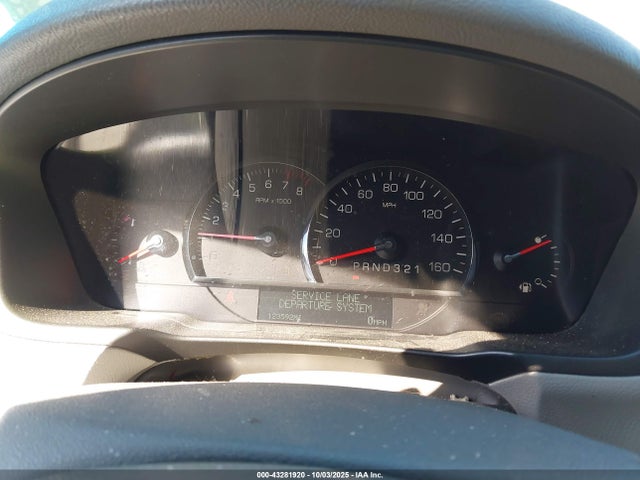 2011 CADILLAC DTS 1G6KH5E67BU148222 Photo 6