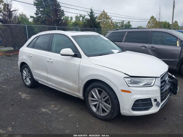 2017 AUDI Q3 WA1ECCFSXHR014318 Photo 0