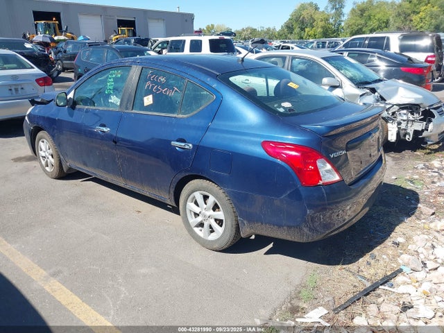 3N1CN7AP9EL864156 Nissan Versa 1.6 Sv