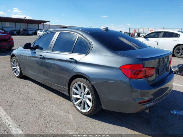 2018 BMW 320I WBA8A3C55JA489500 Photo 2