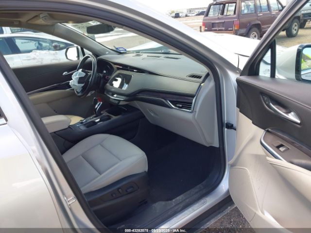 2021 CADILLAC XT4 1GYAZAR46MF081363 Photo 4