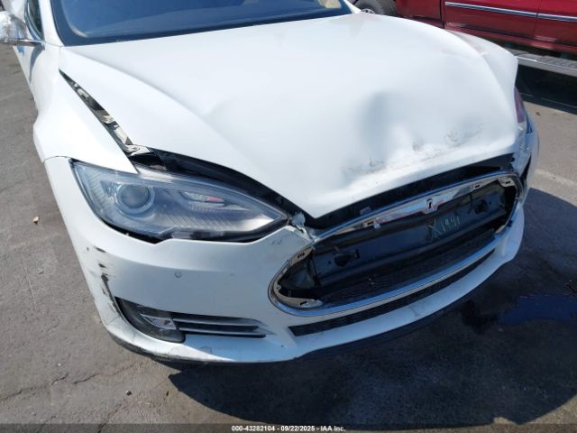 2014 TESLA MODEL S 5YJSA1H19EFP55522 Photo 5