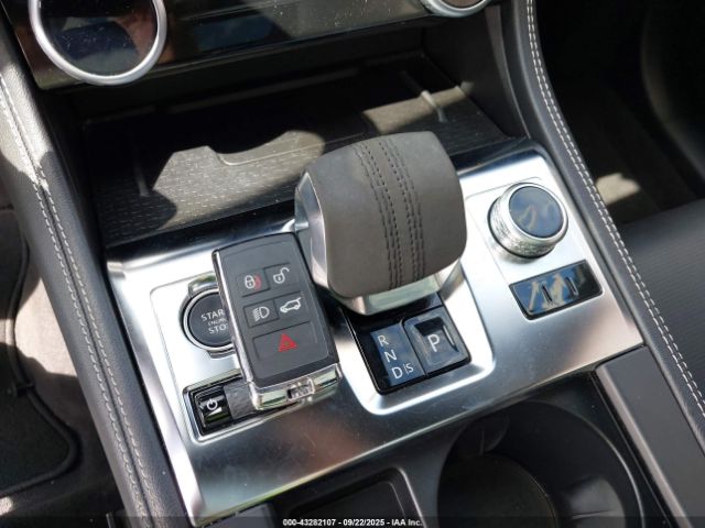 2024 JAGUAR F-PACE SADCT2EX9RA736663 Photo 10