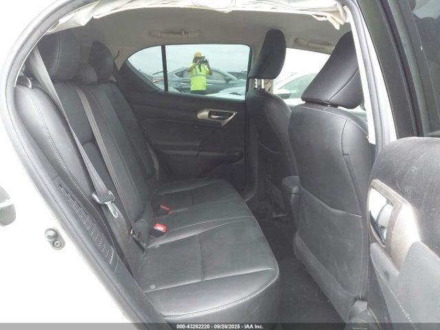 2016 LEXUS CT 200H JTHKD5BH4G2263201 Photo 7