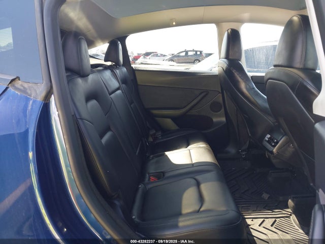 2023 TESLA MODEL Y 7SAYGDEE2PF741808 Photo 7