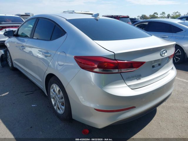 2017 HYUNDAI ELANTRA KMHD74LF4HU119819 Photo 2