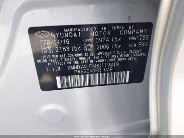 2017 HYUNDAI ELANTRA KMHD74LF4HU119819 Photo 8