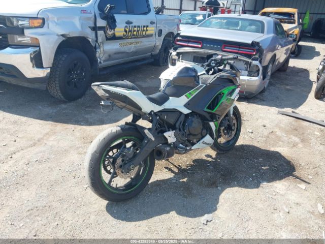 2022 KAWASAKI EX650 ML5EXEN19NDA63871 Photo 3