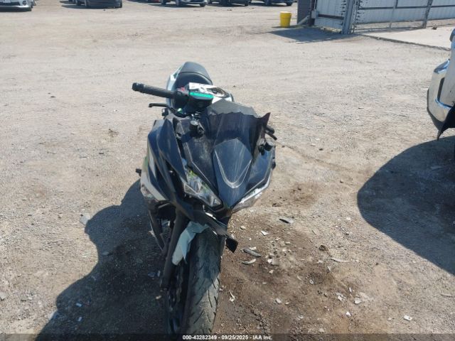 2022 KAWASAKI EX650 ML5EXEN19NDA63871 Photo 4