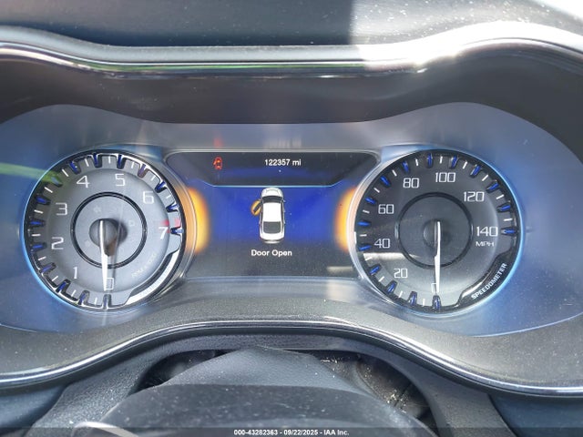 Chrysler 2015 2015 1C3CCCBG7FN731248 Image 7