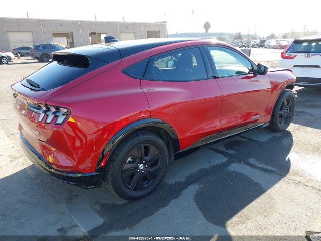 3FMTK2SU6NMA27559 Ford Mustang Mach-e California Route 1