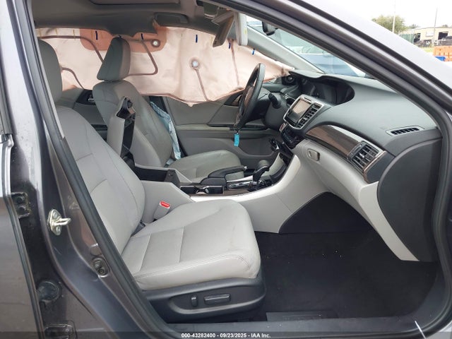 1HGCR2F80HA251684 Honda k24w1