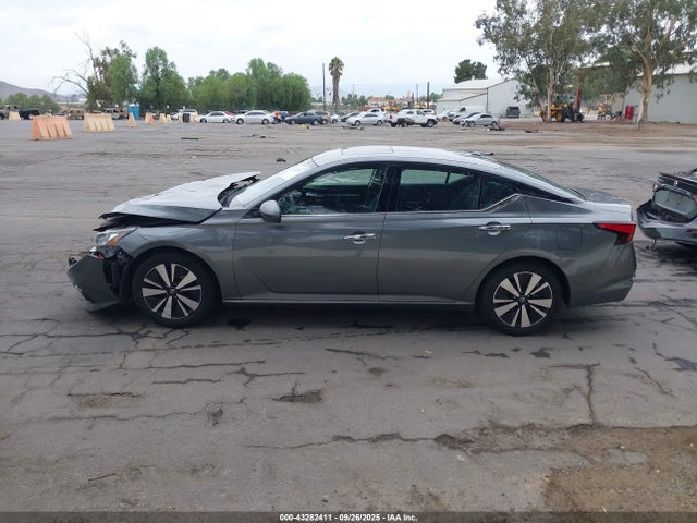 1N4BL4DV3KC121898 Nissan 2019