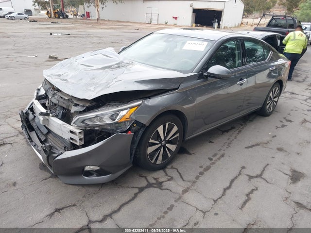 1N4BL4DV3KC121898 Nissan 2019