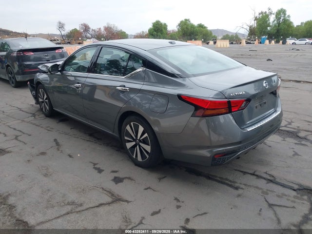 1N4BL4DV3KC121898 Nissan 2019