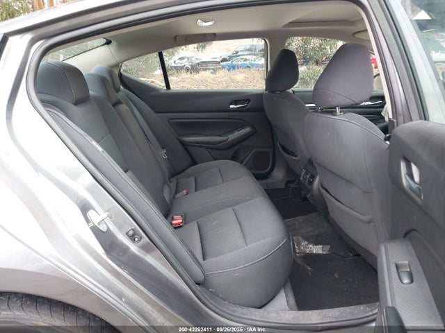 1N4BL4DV3KC121898 Nissan 2019