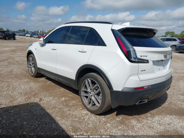 2019 CADILLAC XT4 1GYFZFR47KF180306 Photo 2