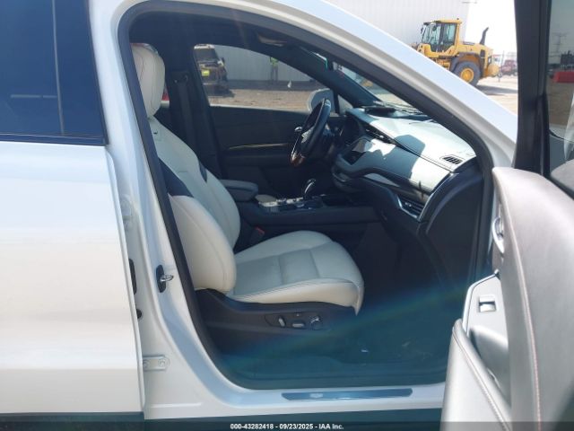 2019 CADILLAC XT4 1GYFZFR47KF180306 Photo 4