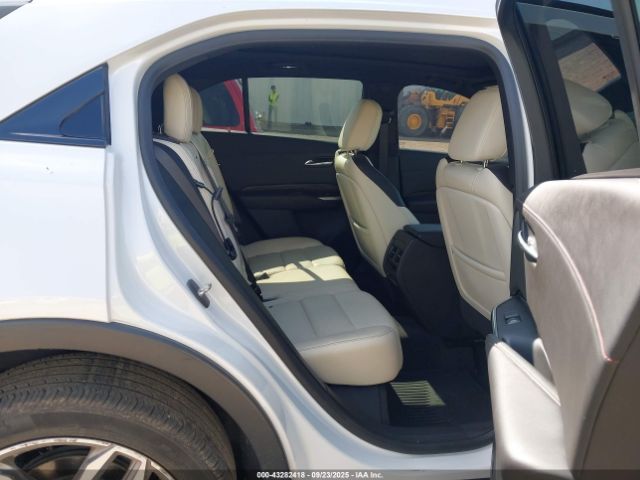 2019 CADILLAC XT4 1GYFZFR47KF180306 Photo 7