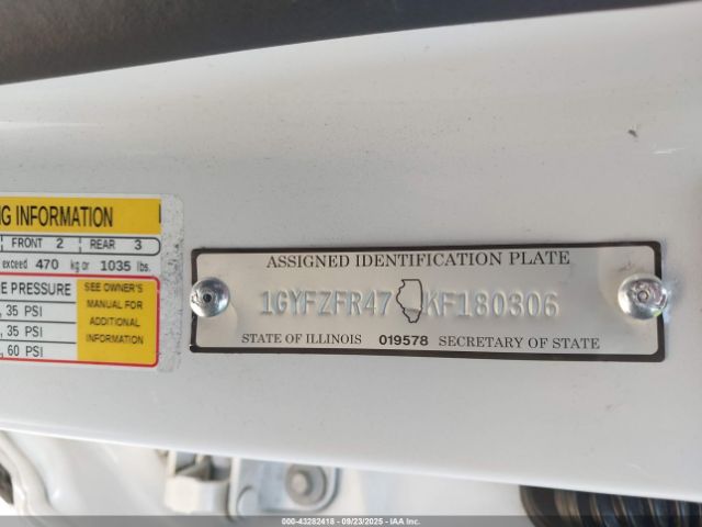 2019 CADILLAC XT4 1GYFZFR47KF180306 Photo 8