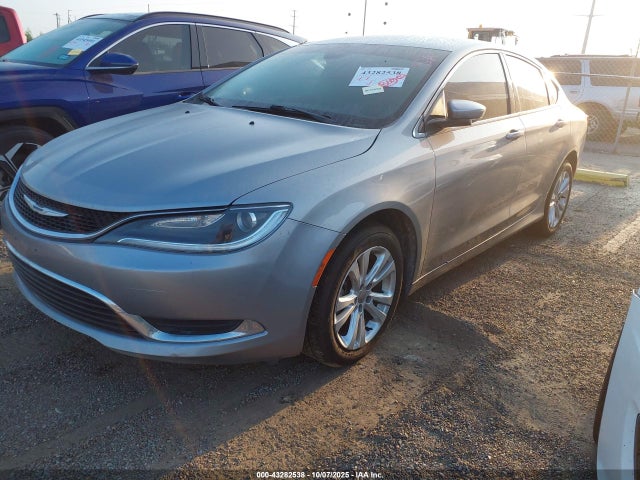 Chrysler 200 2015 1C3CCCAB6FN641403 Image 2