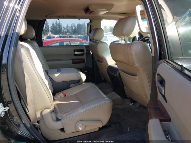 Продажа на аукционе авто 2010 Toyota Sequoia Platinum 5.7l V8, vin: 5TDDW5G18AS028476, номер лота: 43282539
