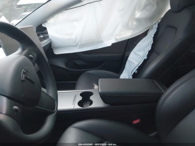 2023 TESLA MODEL 3 5YJ3E1EA0PF686834 Photo 4