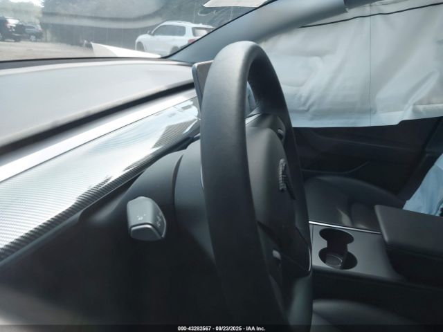 2023 TESLA MODEL 3 5YJ3E1EA0PF686834 Photo 6