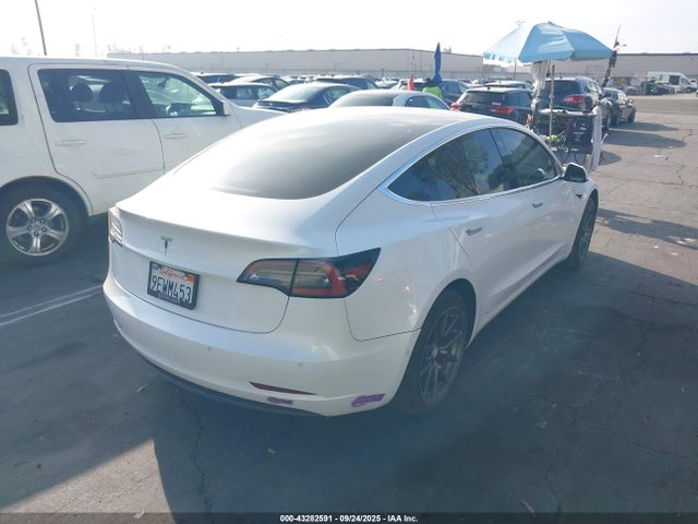 2019 TESLA MODEL 3 5YJ3E1EAXKF447591 Photo 3
