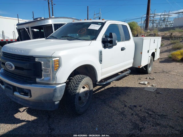 1FD8X3H68KED03506 Ford F-350