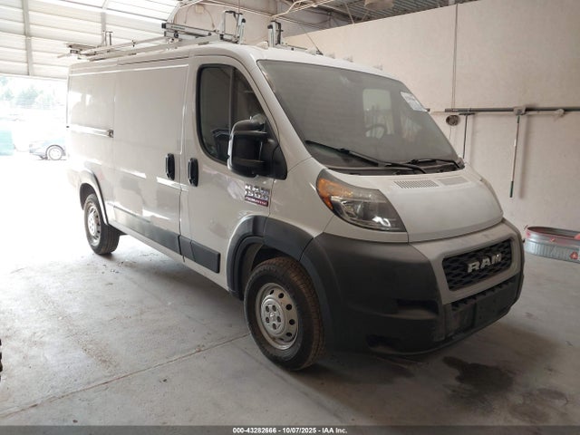 43282666 :رقم المزاد ، 3C6TRVAG5LE127258 vin ، 2020 Ram Promaster 1500 Low Roof 136 Wb مزاد بيع