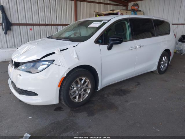 2024 CHRYSLER VOYAGER 2C4RC1CGXRR195153 Photo 1