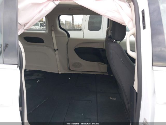 2024 CHRYSLER VOYAGER 2C4RC1CGXRR195153 Photo 7