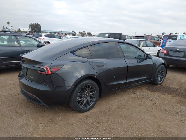 2025 TESLA MODEL 3 5YJ3E1EB3SF881960 Photo 3