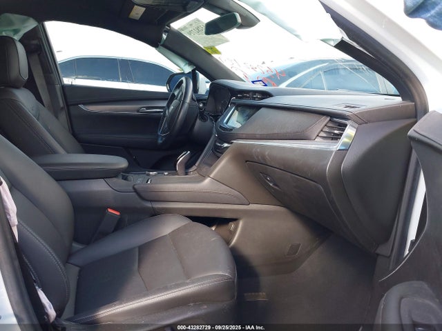 2022 CADILLAC XT5 1GYKNAR49NZ136789 Photo 4