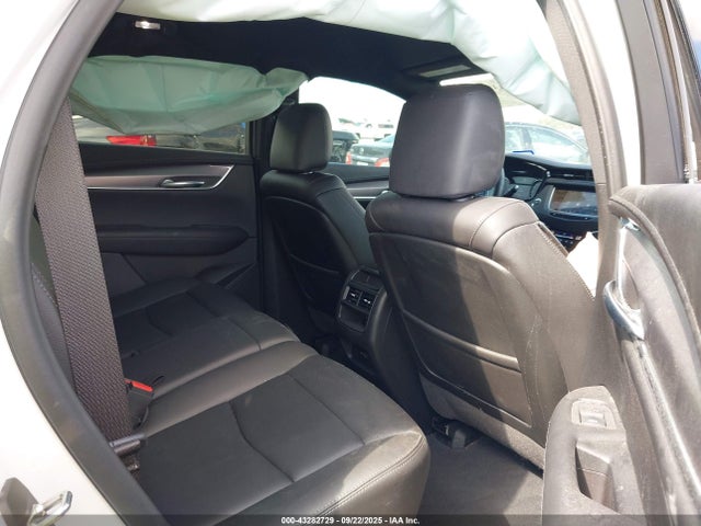 2022 CADILLAC XT5 1GYKNAR49NZ136789 Photo 7