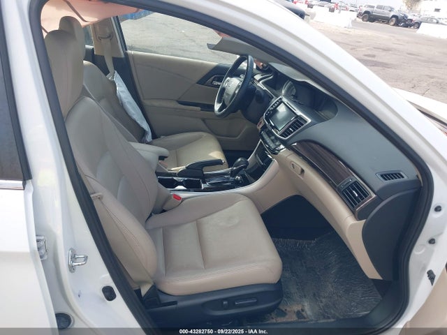 1HGCR2F85HA289072 Honda k24w1