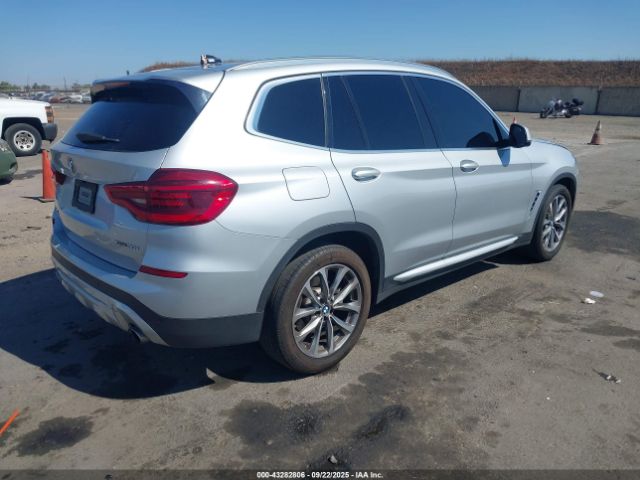2019 BMW X3 5UXTR9C56KLE11243 Photo 3
