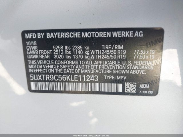 2019 BMW X3 5UXTR9C56KLE11243 Photo 8