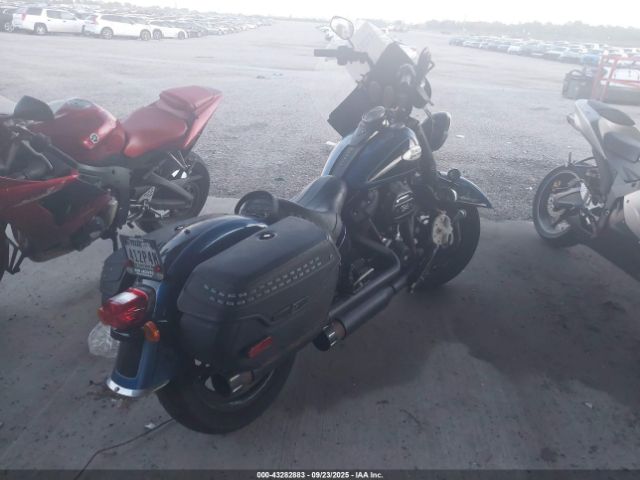 2022 HARLEY-DAVIDSON FLHCS 1HD1YBK11NB018628 Photo 3