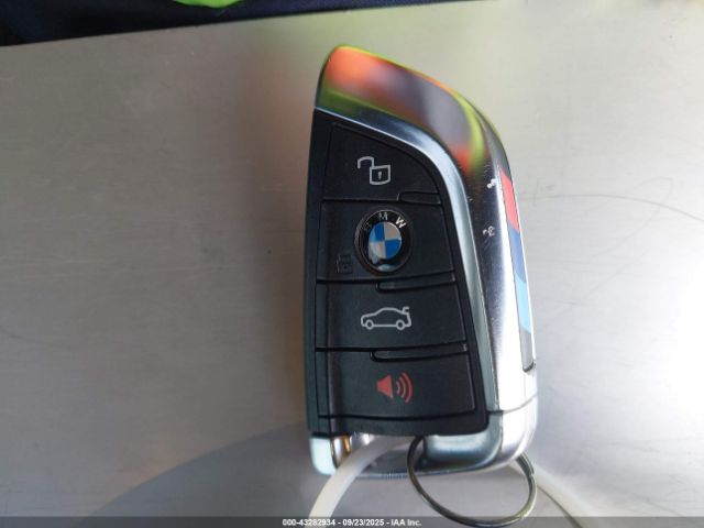 2024 BMW M3 WBS33AY07RFS03937 Photo 10