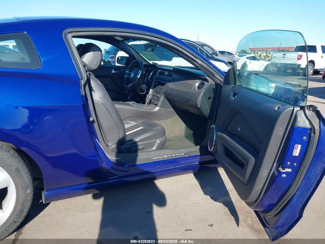 Ford Mustang 2014 1ZVBP8CF5E5200527 Image 5